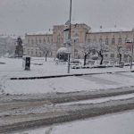 Zimski uslovi otežavaju kretanje: Obilne snježne padavine u Bijeljini (Foto)